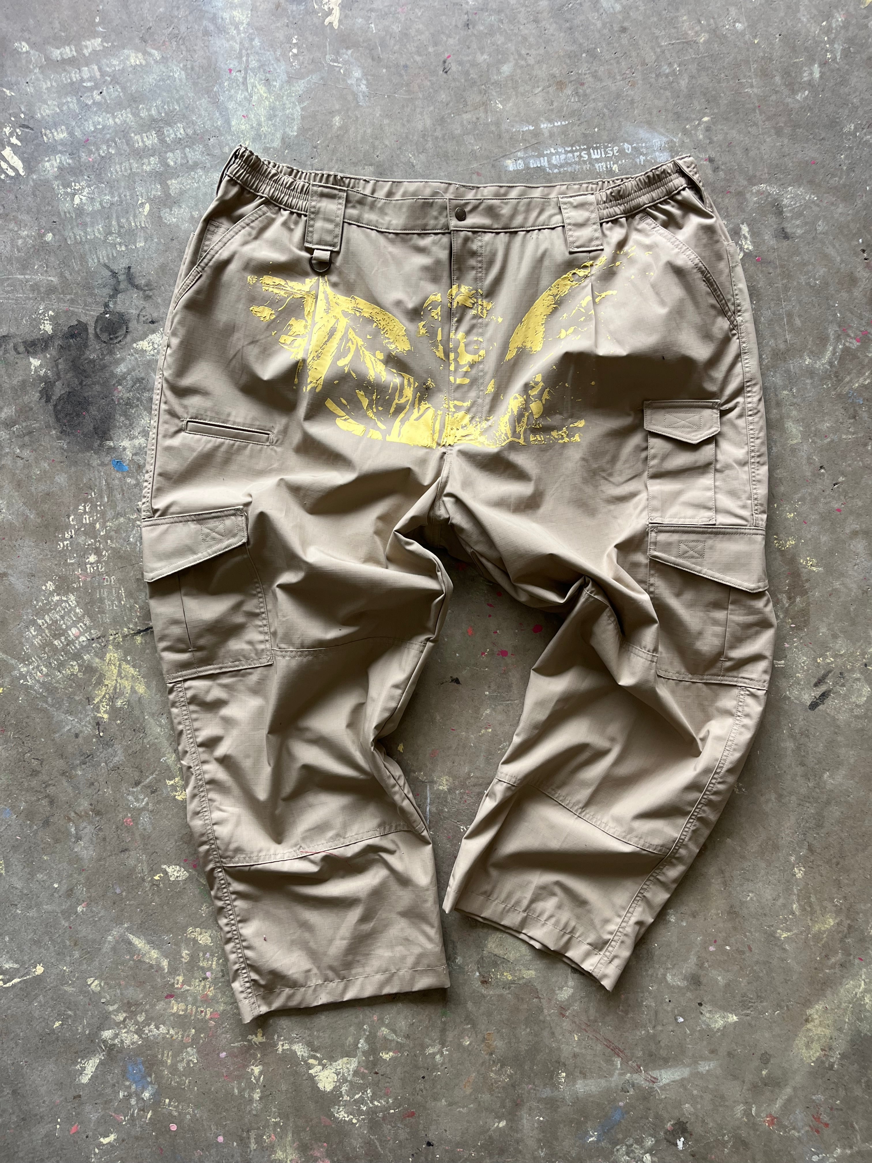 WJ Tan Cargos - size 50
